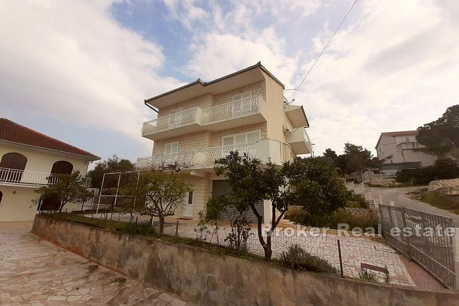 Otok Čiovo - Kuća s pogledom na more