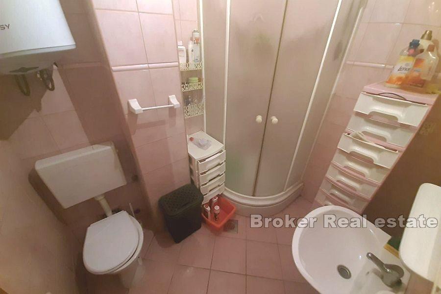 Omis - One bedroom apartment, first row to the sea