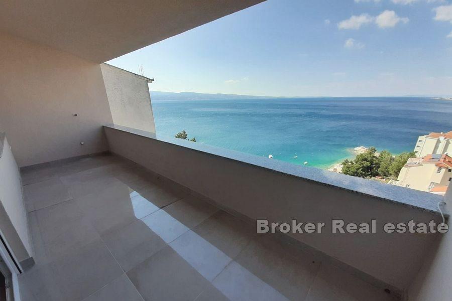 Omis - Appartement de deux chambres avec vue sur la mer