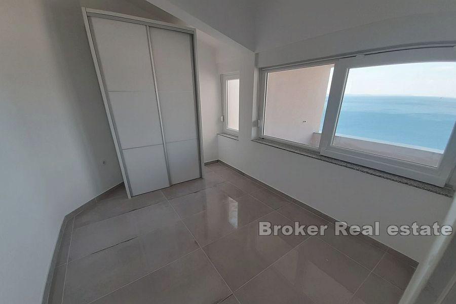 Omis - Two bedroom apartment with sea view