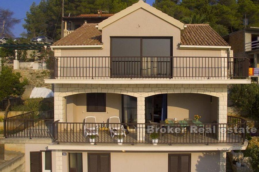 Otok Korčula - Samostojeća kuća s pogledom na more