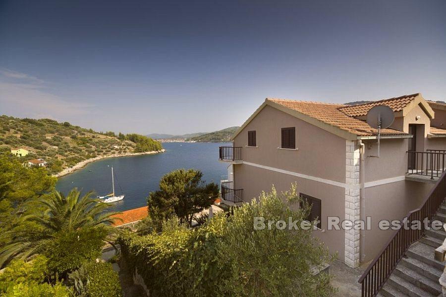 Otok Korčula - Samostojeća kuća s pogledom na more