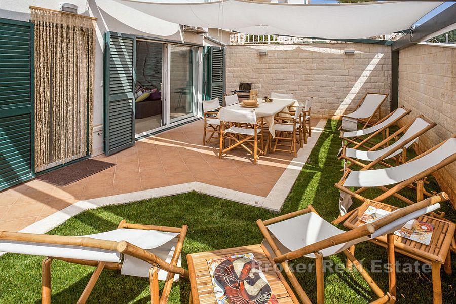 Ostrov Hvar - Elegantní apartmán se zahradou