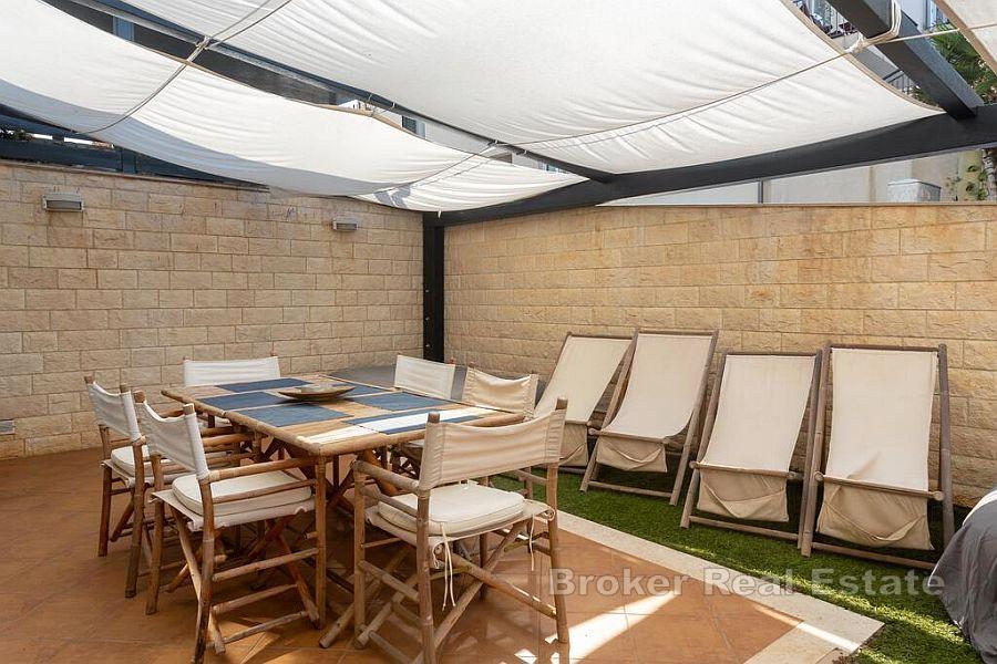 Ostrov Hvar - Elegantní apartmán se zahradou
