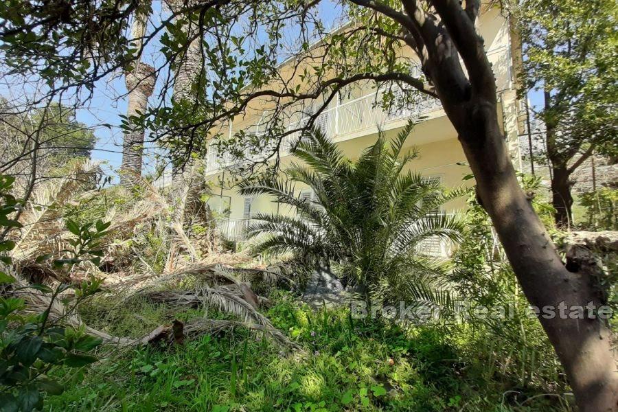 Makarska - House in first row to the sea