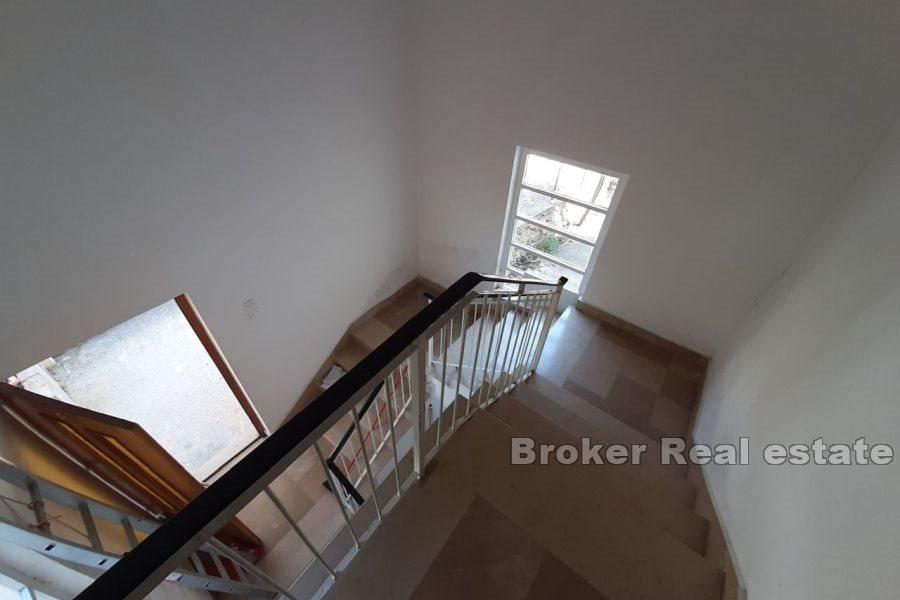 Makarska - House in first row to the sea