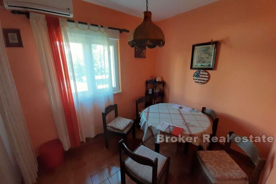 Makarska - Kuća u prvom redu do mora