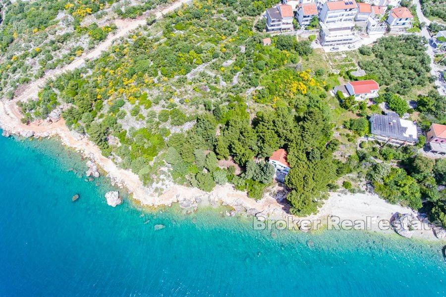 Makarska - Terreno edificabile in prima fila al mare