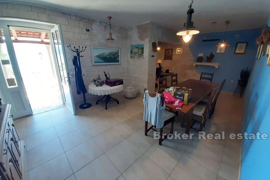 Peljesac - Steinhus første rad mot sjøen