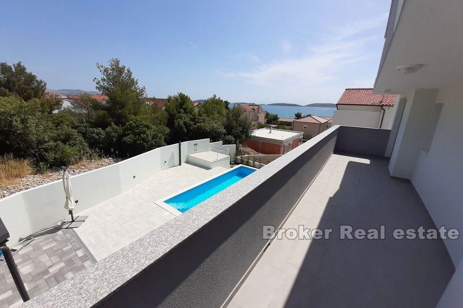Near Sibenik - House with pool and sea view