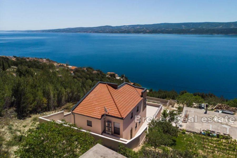 Proche Omis - Villa moderne avec piscine