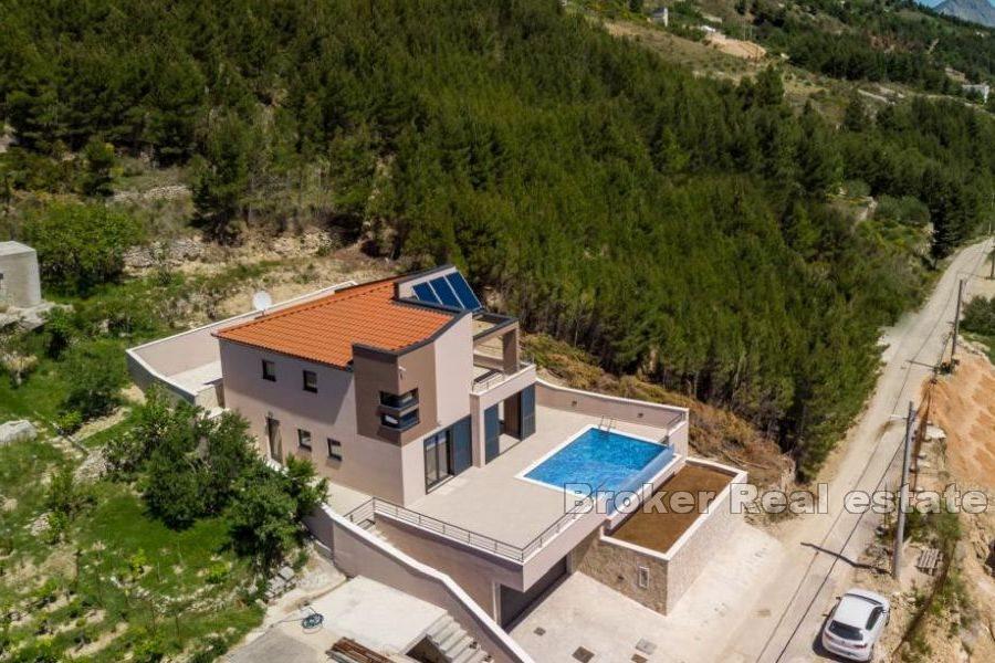 Blizina Omiša - Moderna vila s bazenom
