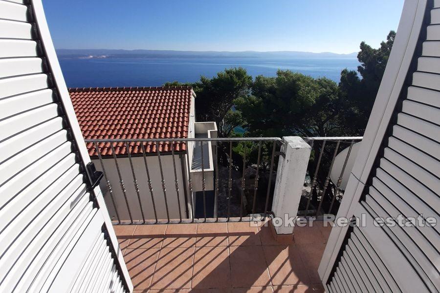 Riwiera Omis - Dom z apartamentami z widokiem na morze