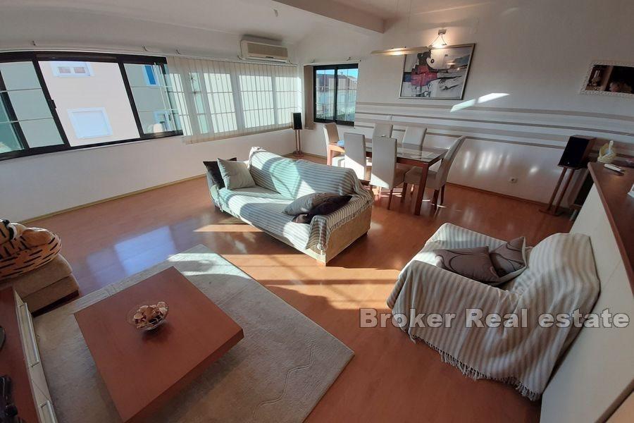 Kaštela - Dvoupokojový apartmán s výhledem na moře