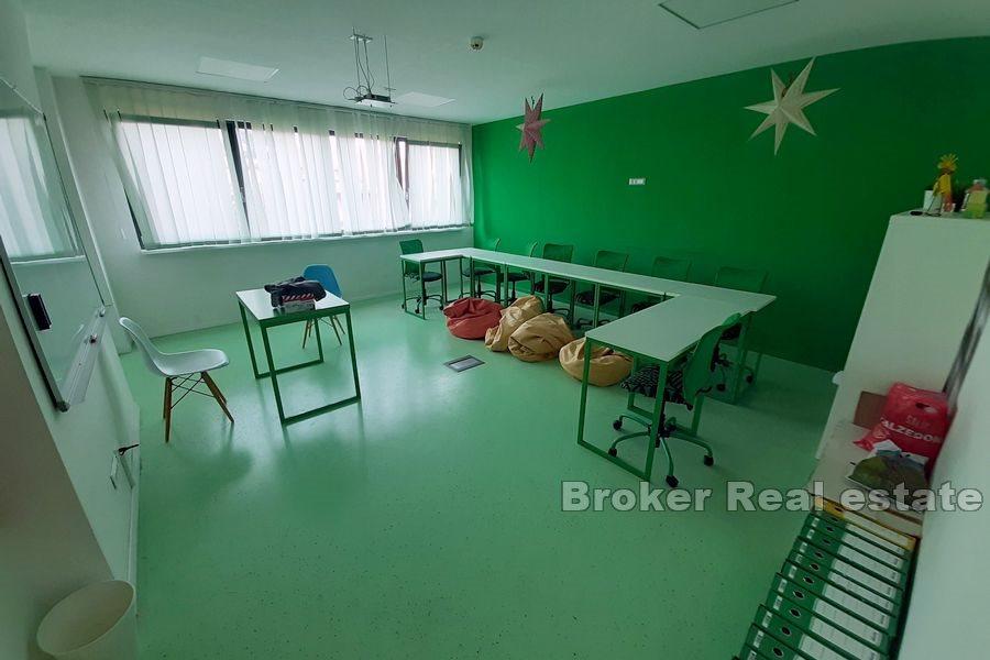 Сплит - Бизнес-пространство на первом этаже