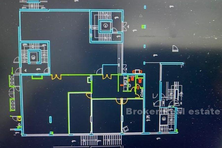 Сплит - Бизнес-пространство на первом этаже