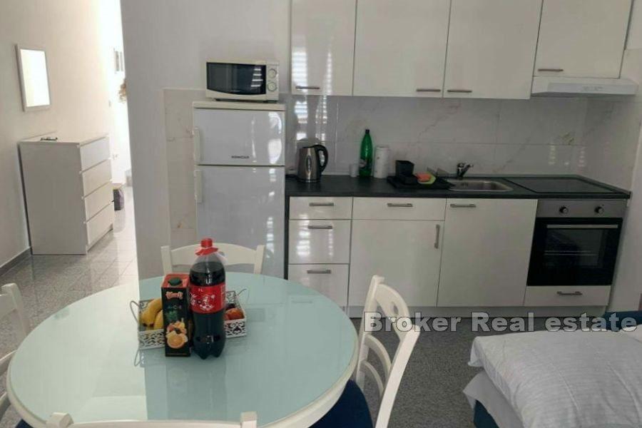 Omis - Apartament z jedną sypialnią i otwartym widokiem na morze