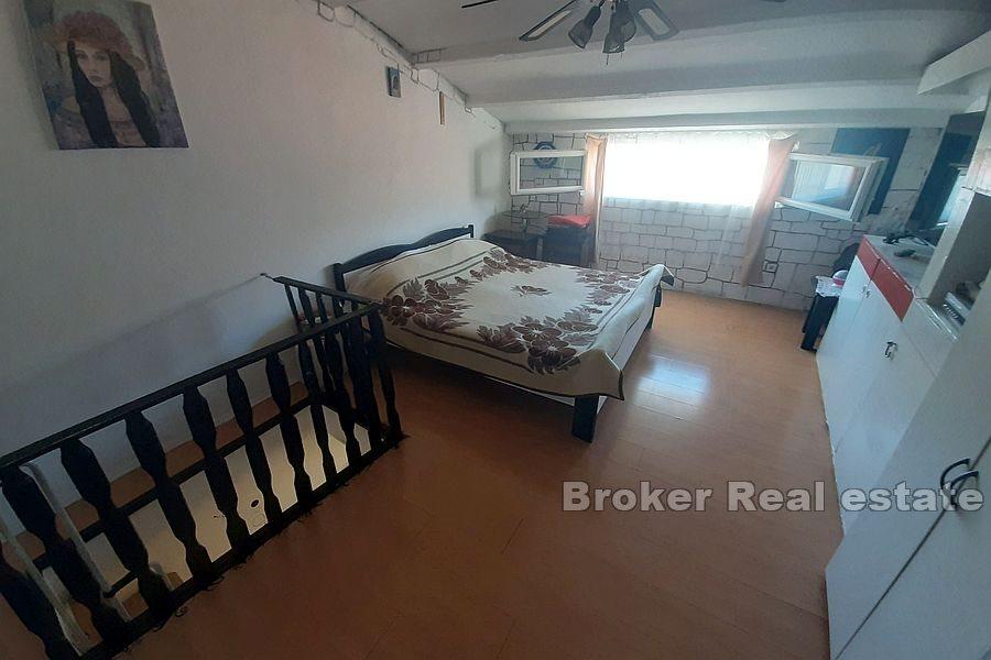 Trogir - Property near the sea