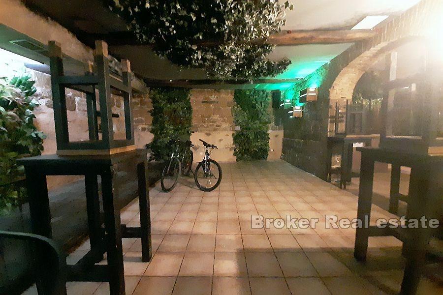 Split, Center - Atraktivní obchodní prostor