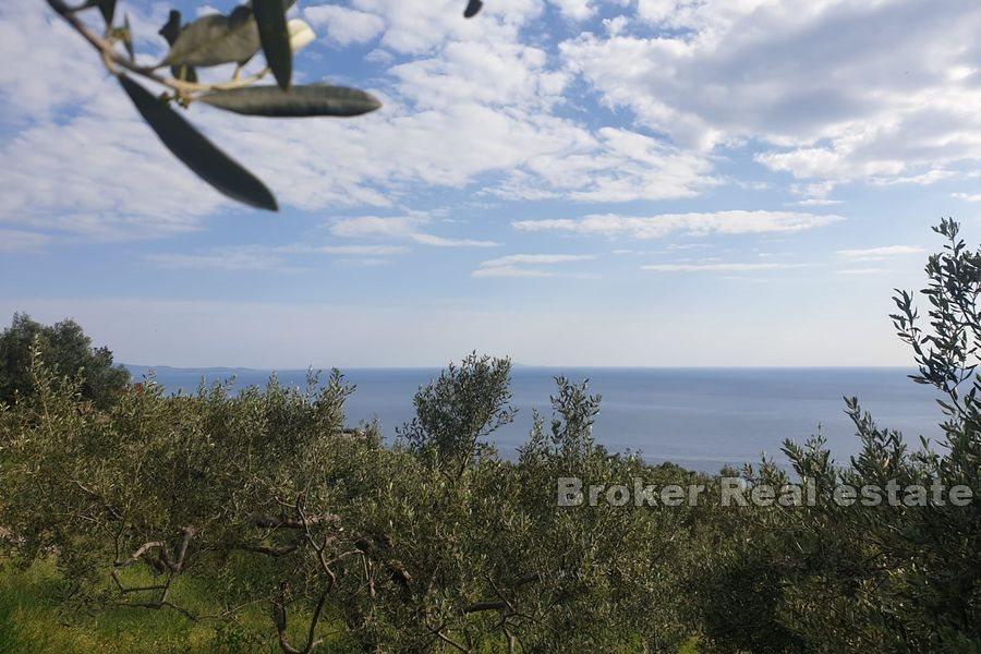 Ostrov Hvar - Stavební pozemek s projektem