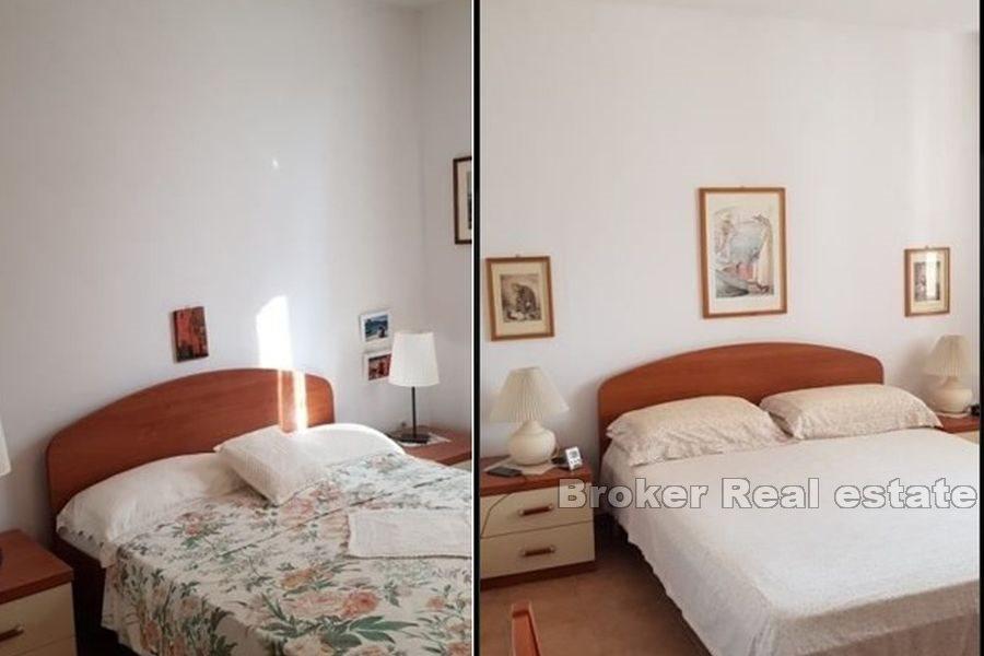 Ostrov Lastovo - Samostatně stojící apartmánový dům v první řadě u moře