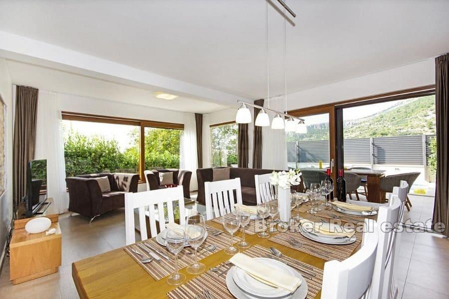 Makarska - Tomannsbolig med åpen havutsikt