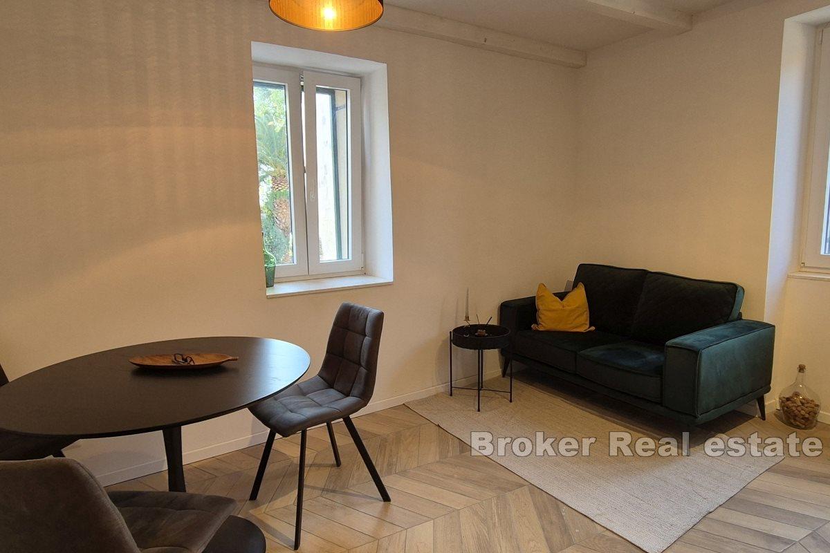 Maison traditionnelle dalmate rénovée près de la mer