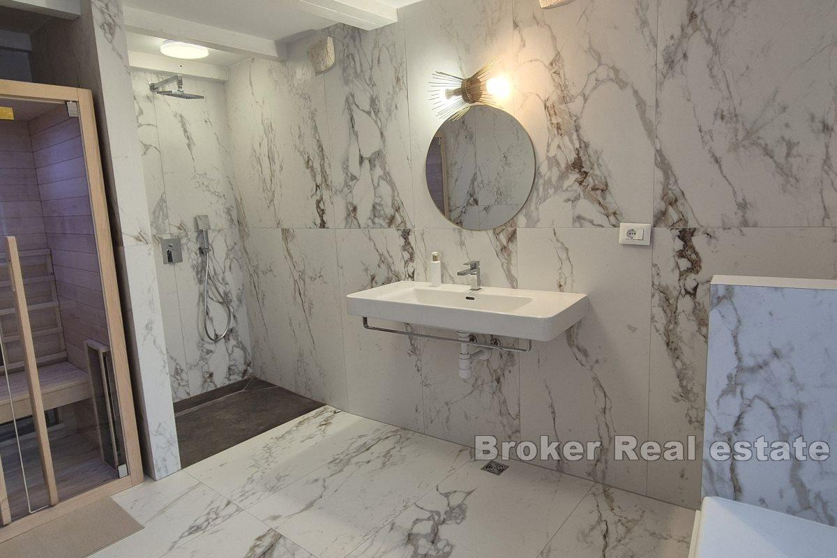 Maison traditionnelle dalmate rénovée près de la mer