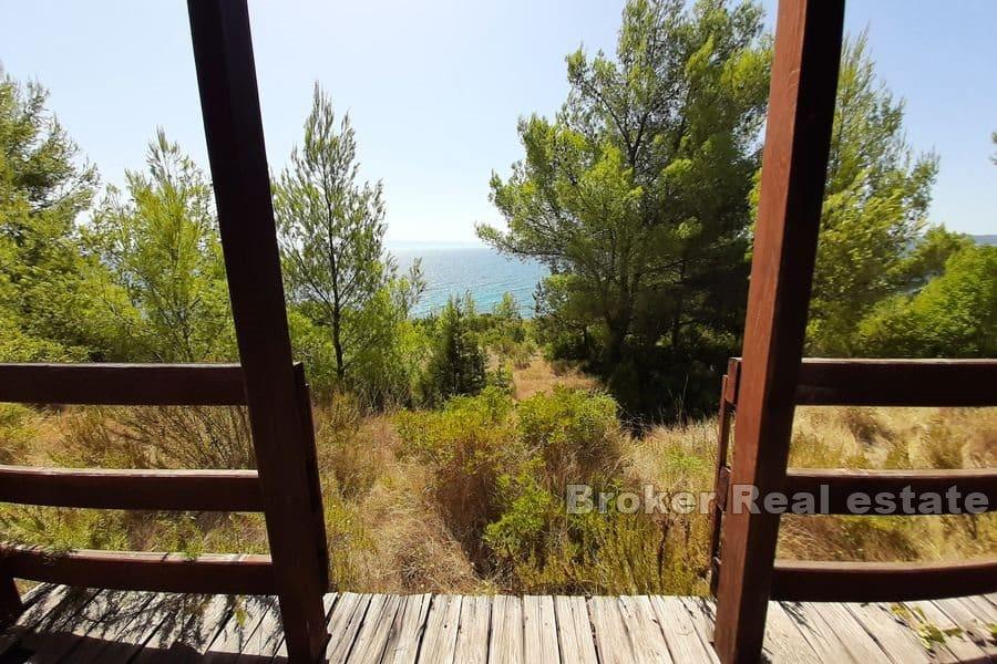 Ostrov Hvar - Dům k rekonstrukci, první řada k moři