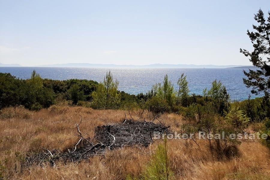 Isola di Hvar - Casa da ristrutturare, prima fila al mare