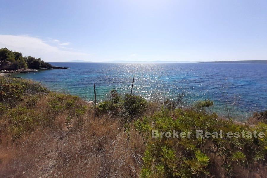 Isola di Hvar - Casa da ristrutturare, prima fila al mare
