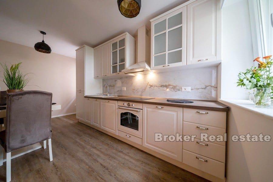 Rogoznica - Renovated property on three floors