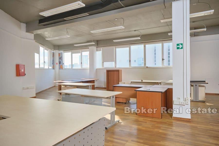 Split - Espace d'affaires, à usage de bureau