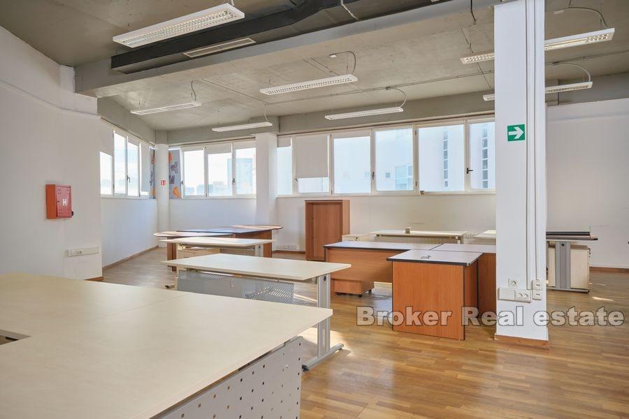Split - Espace d'affaires, à usage de bureau
