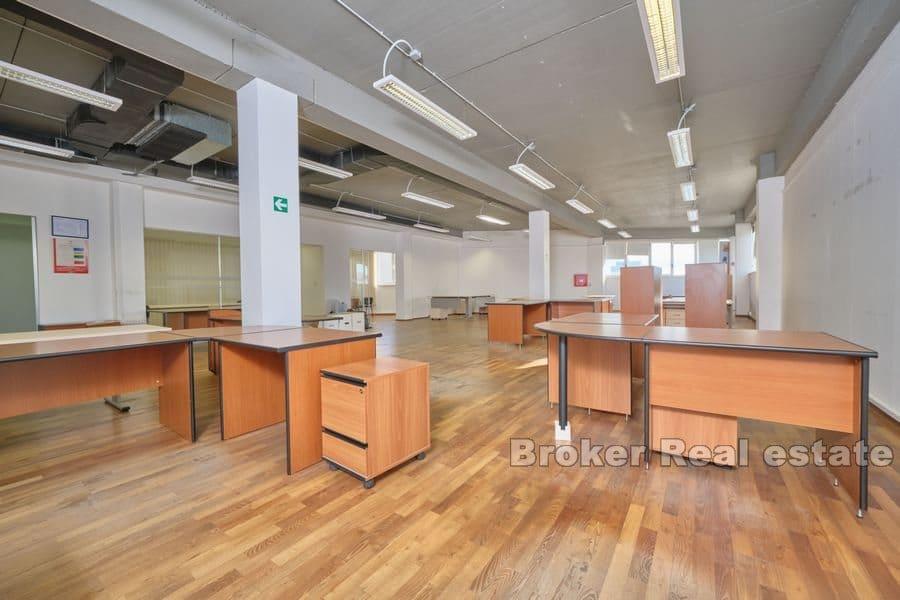 Split - Espace d'affaires, à usage de bureau