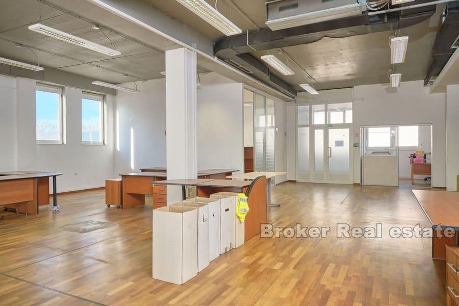 Split - Espace d'affaires, à usage de bureau