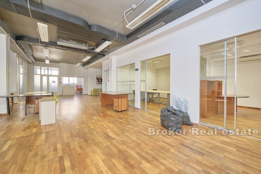 Split - Espace d'affaires, à usage de bureau