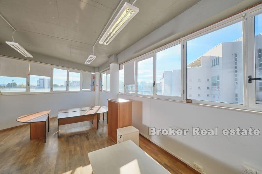 Split - Espace d'affaires, à usage de bureau