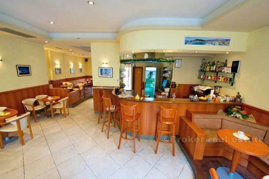 Split, umeblowane pomieszczenia biurowe