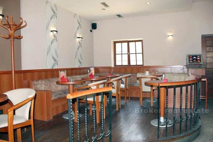 Split, umeblowane pomieszczenia biurowe