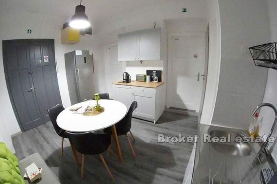 Split - Manuš, mieszkanie w funkcji hostelu