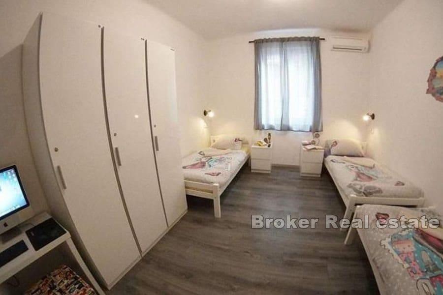 Split - Manuš, leilighet i funksjon av et herberge