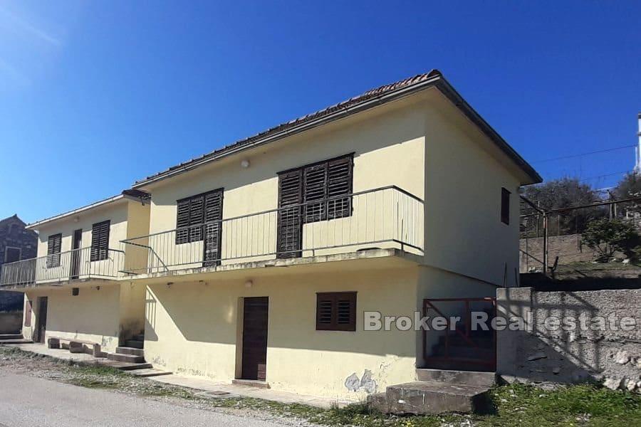 Rogoznica - Maisons en bord de mer, à adapter