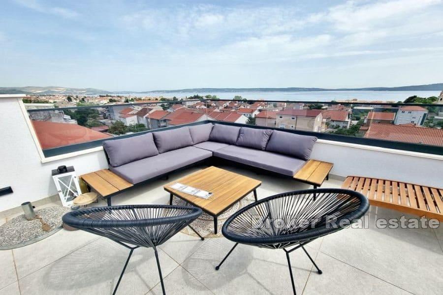 Kaštela - Penthouse in a great location with a sea view