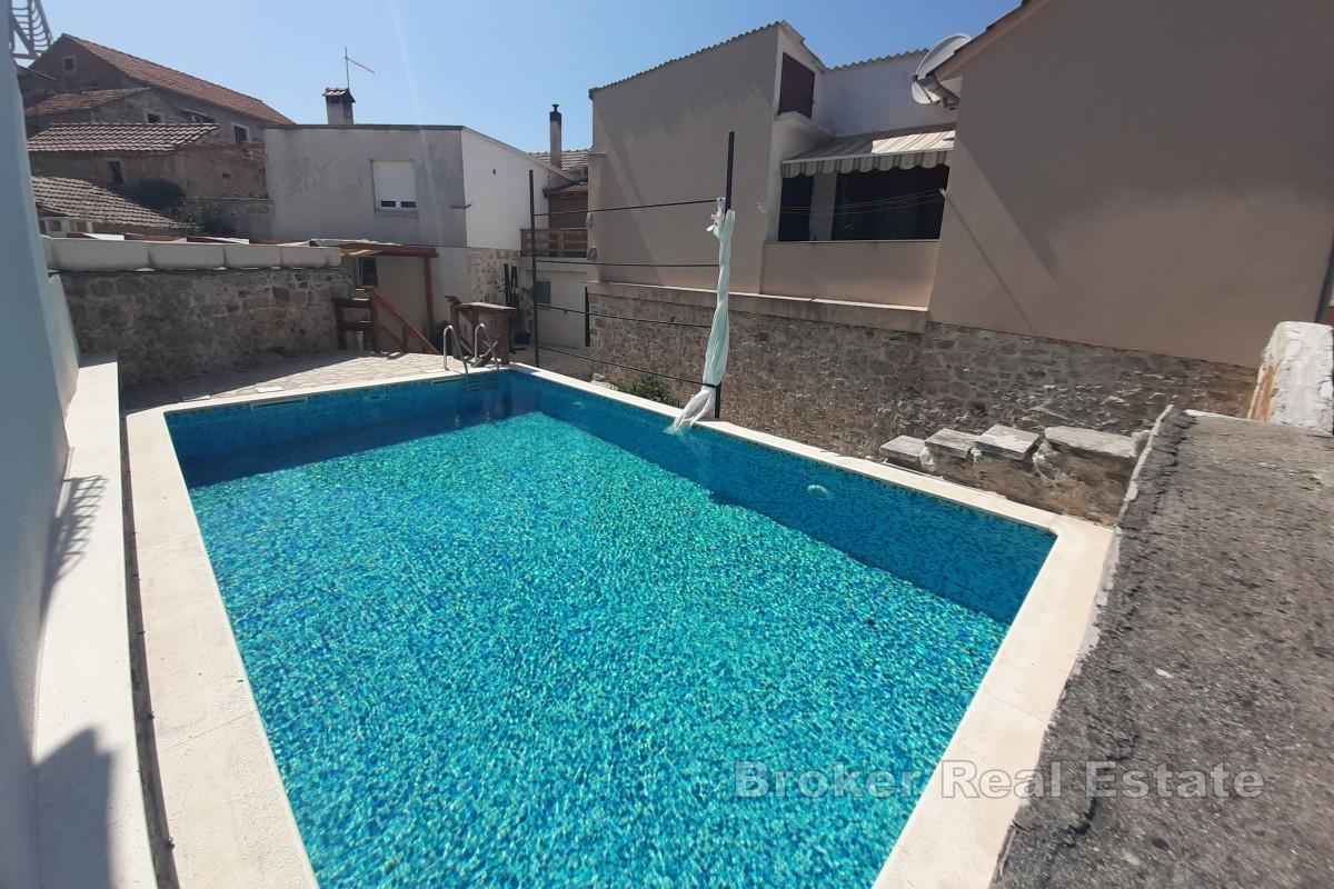 Insel Hvar – Komplett renovierte Villa aus einheimischem Stein
