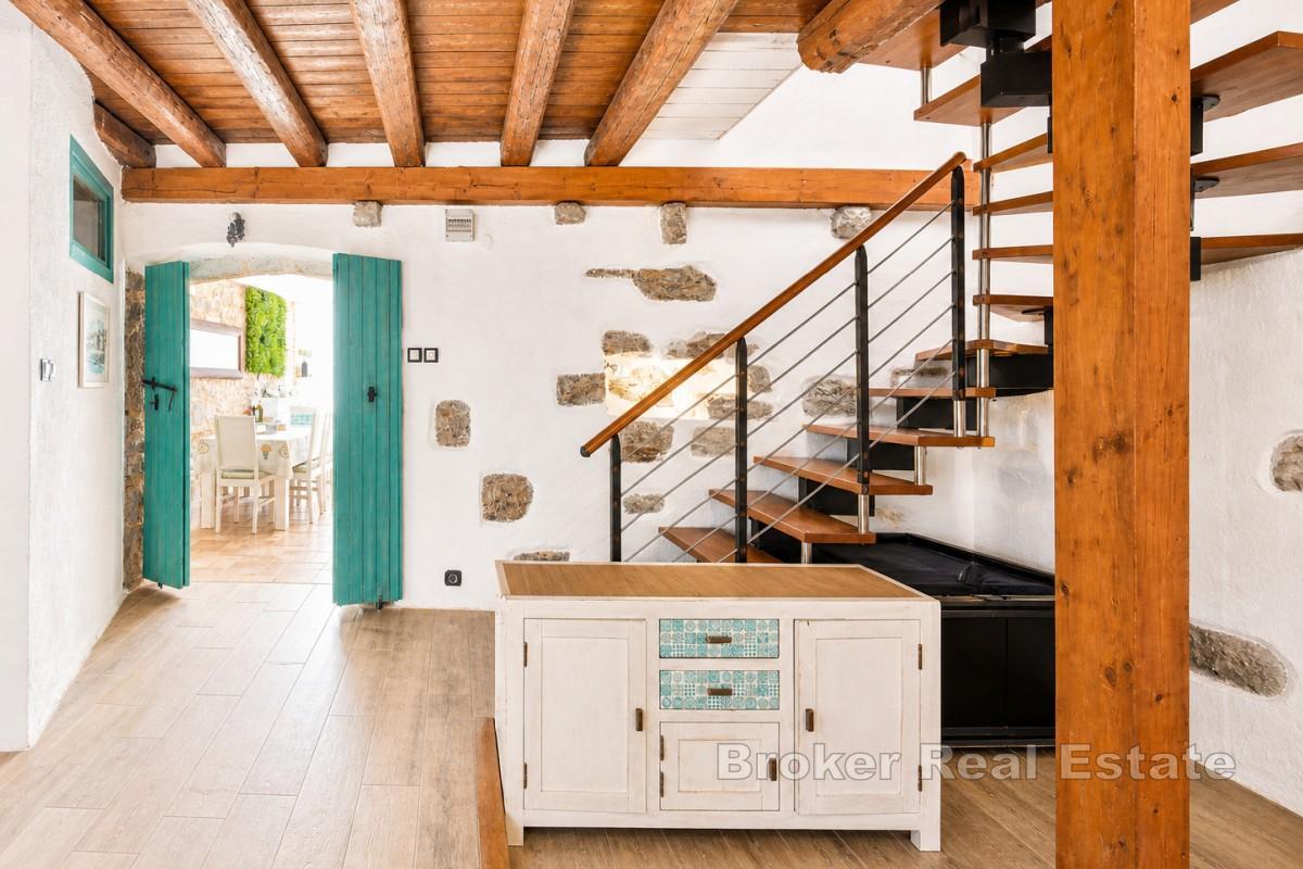 Insel Hvar – Komplett renovierte Villa aus einheimischem Stein