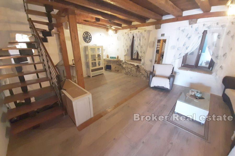 Øya Hvar - Totalrenovert urfolks steinvilla