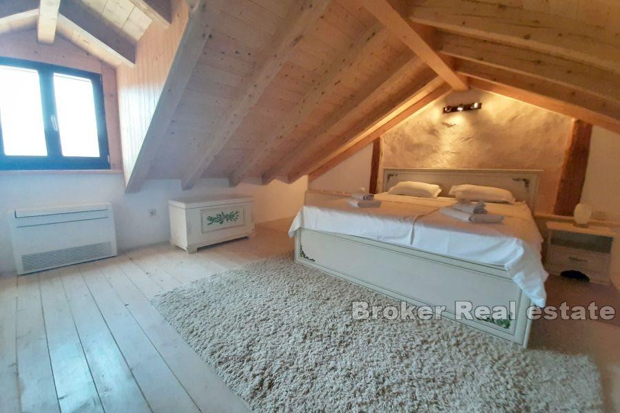 Øya Hvar - Totalrenovert urfolks steinvilla