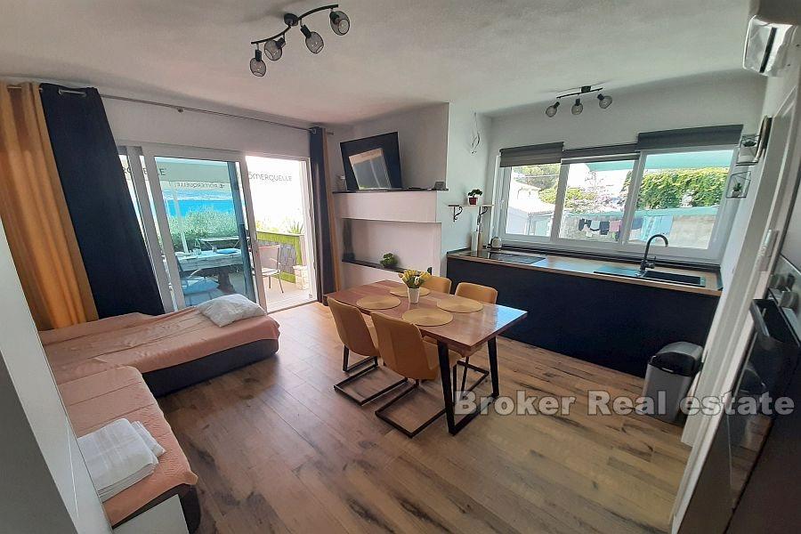 Island of Ciovo - Detached house near the sea