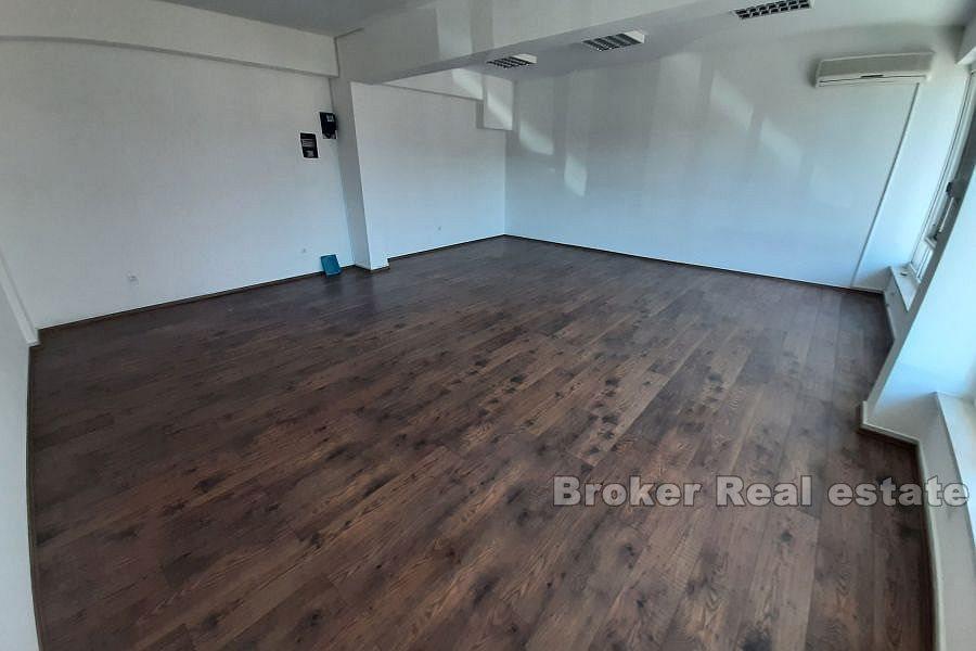 Pujanke - Namješten poslovni prostor